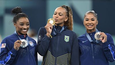 巴黎奧運／安德拉德女子體操地板摘金 2屆共奪6獎牌！巴西史上第一