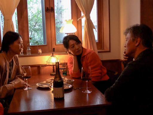Hong Sang-soo’s ‘By the Stream’ Picked Up by Korea’s Finecut Ahead of Locarno Premiere