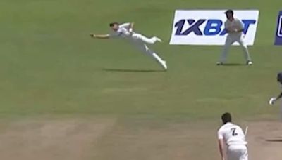 SL vs NZ: Tim Southee Takes Sensational One-handed Catch | WATCH - News18