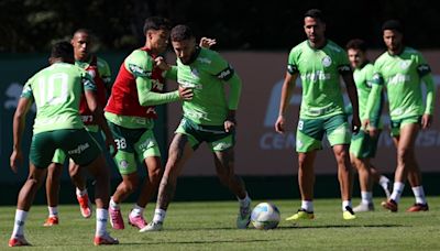 Palmeiras viaja com três desfalques para Criciúma e terá novidade no comando do time