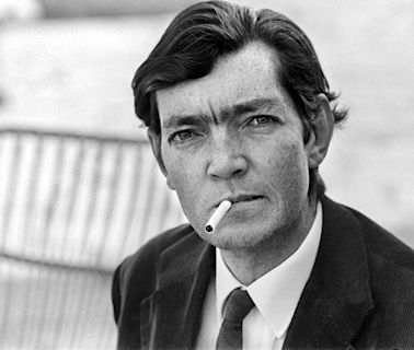 Julio Cortázar cuentista: una mirada a su patio de juegos - La Tercera