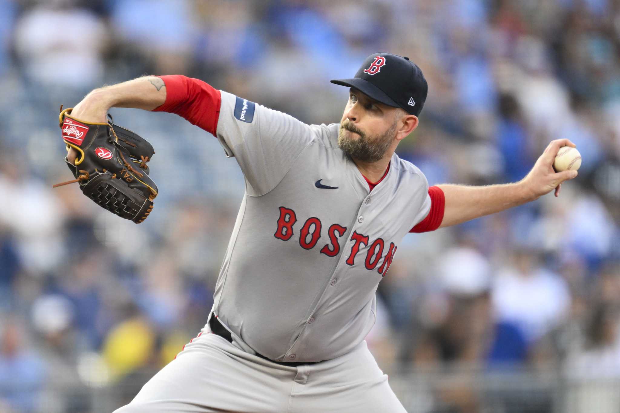 James Paxton's strong start, Boston's 18 hits lifts Red Sox over Royals 9-5