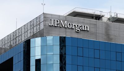 JPMorgan Makes Massive Hire: $28 Billion Advisor Team From Merrill Lynch