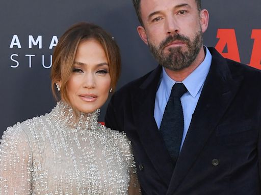 Jennifer Lopez and Ben Affleck Photographed Together for the First Time Since Divorce Filing - E! Online