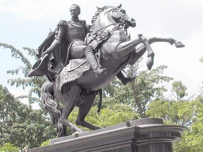 estatua-ecuestre-de-el-libertador-simon-bolivar.jpg