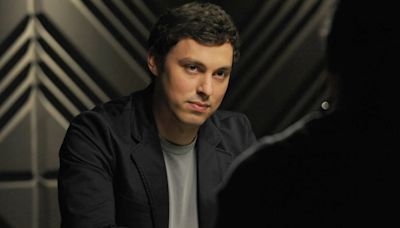 The Real Reason John Francis Daley's Sweets Left Bones In Season 10 - SlashFilm