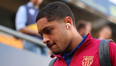 Is Vitor Roque's nightmare nearly over? Barcelona in talks with Al-Hilal over transfer for struggling Brazilian attacker | Goal.com Uganda