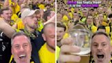 Jamie Carragher se infiltra en el 'muro amarillo' del Dortmund... ¿y la cerveza le pasa factura? - MarcaTV