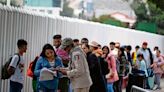 Administración de AMLO registra 185 millones de migrantes en México; INM autoriza estancia de 1.7 millones