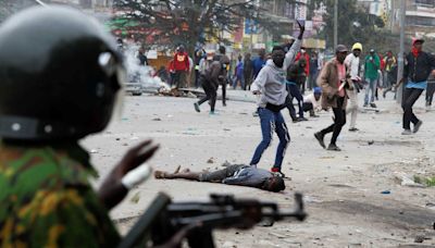 Las protestas que exigen la renuncia del presidente de Kenia cobran fuerza y suman 50 muertos en un mes