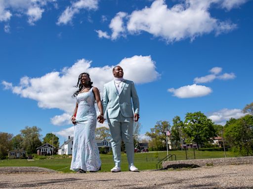 Our 10 favorite photos from Muskegon prom ‘show-off’ 2024