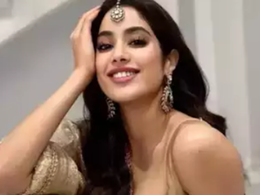 Janhvi Kapoor opens up on the concept of situationships: 'It feels like a very retarded....' | Hindi Movie News - Times of India