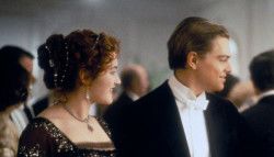 "Son maquillage déteignait sur moi..." : Kate Winslet révèle qu'embrasser Leonardo DiCaprio dans Titanic n'était pas si romantique