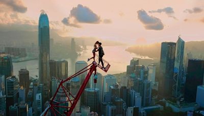 'Skywalkers' looks at dangerous sport of climbing tall buildings, illegally