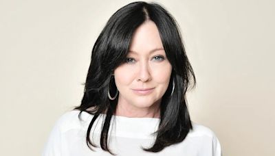 'Beverly Hills, 90210' cast praise Shannen Doherty for being 'amazing example' in cancer fight