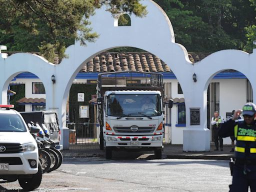 Comienza traslado de 374 animales del zoológico Simón Bolívar