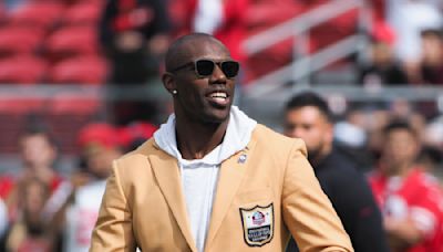 Terrell Owens Reacts To Son Terique Signing With 49ers