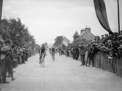 El Tour de Francia, la gran industria cultural de la épica