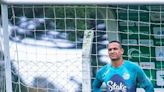 Santos encaminha a contratação de goleiro de clube da Série A