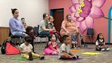 ‘Cuentos bilingues’: Wichita library story hour offers children more than one language