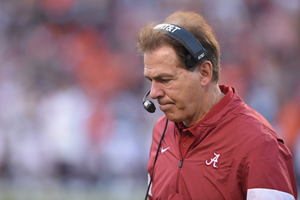 Cameras Catch Nick Saban's Reaction to Alabama's Struggles vs. South Florida