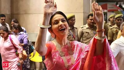 Nita Ambani at Kashi Vishwanath Temple ahead of Anant-Radhika wedding: See pics - Nita Ambani at Kashi Vishwanath Temple