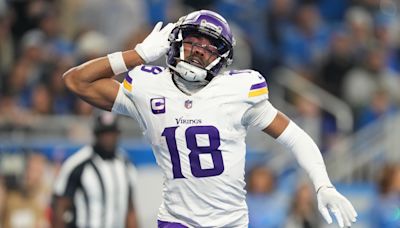 Vikings, star WR Justin Jefferson agree to extension reportedly worth $140M, making him highest-paid non QB in NFL