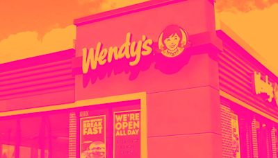 Wendy's (NASDAQ:WEN) Reports Sales Below Analyst Estimates In Q1 Earnings