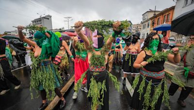 Una marcha, en Quito, exige la despenalización total del aborto en Ecuador