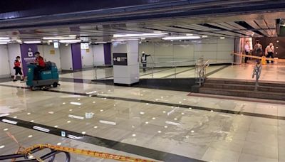 台北車站與機捷聯通道一度淹水10公分 台鐵：超過排水容量雨水溢流