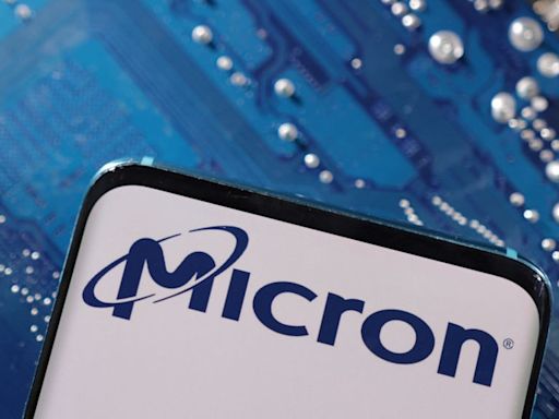 Micron beats estimates for third-quarter revenue