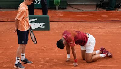 Novak Djokovic se retira del Abierto de Francia por una lesión