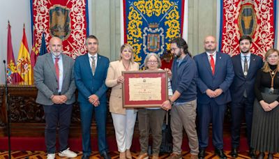 Juan Andreu Poveda recibe la Medalla de Oro de Cartagena a título póstumo