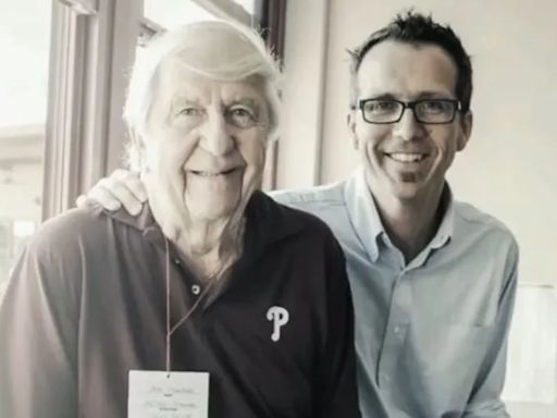 Phillies announcer Scott Franzke receives tributes from Tom McCarthy, Gregg Murphy following his father’s death