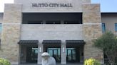 Hutto hires Earp as new city manager