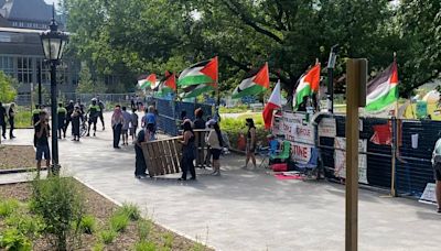 Video: University of Toronto protesters begin dismantling encampment after court order