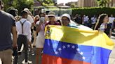 Abren sin incidentes los colegios electorales de los comicios venezolanos en España