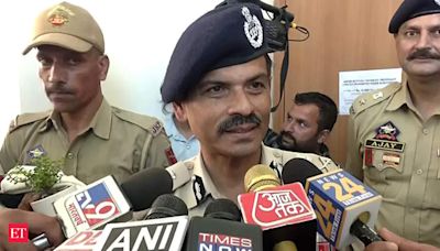 J&K leaders seek DGP Swain's sacking over 'Pakistan link' charge