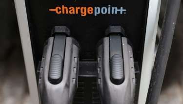 全都配！ChargePoint推出Omni Port充電樁 各種電動車都能用 股價飆漲11% | Anue鉅亨 - 美股雷達