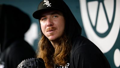 White Sox officially add Mike Clevinger to roster ahead of start vs. Rays