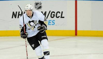 Former Penguins defenseman Simon Despres signs in Scotland