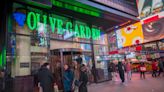 People Are Paying $450 To Ring In The New Year At The Times Square Olive Garden