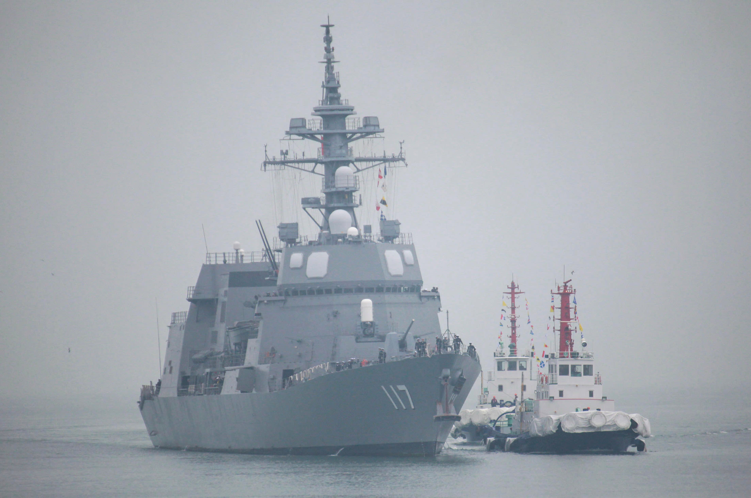 Japan warship strays into China's territorial sea