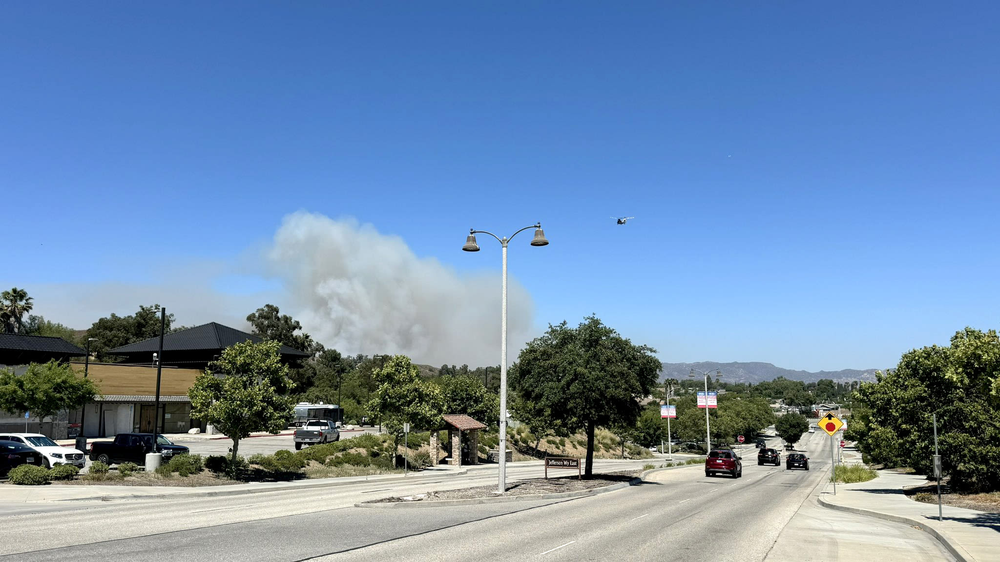 Sharp fire blackens acres in Simi Valley