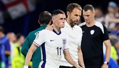 Inglaterra informó que Phil Foden abandonó la concentración de la Eurocopa por un “asunto familiar urgente”