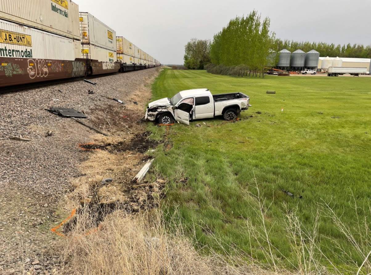 Officials identify Nebraska man facing charges after crashing with train near Casselton