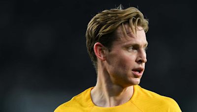 Man United reportedly have €50 million bid for Frenkie de Jong rejected