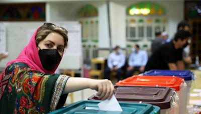 伊朗選舉明公布結果 有報導指改革派候選人領先 - 國際