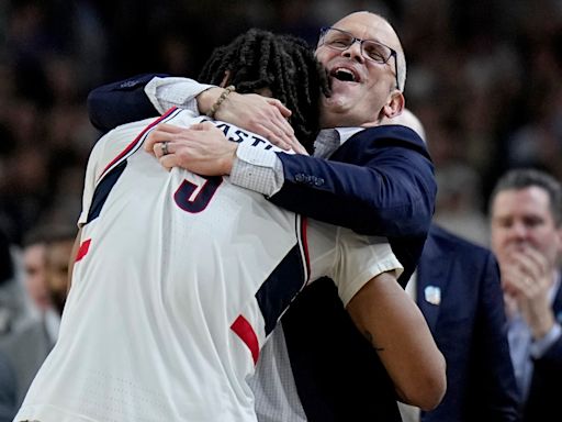 Lakers targeting UConn’s Dan Hurley with ‘long-term, massive’ offer: ‘They are going to make it very hard for Dan Hurley to say no’