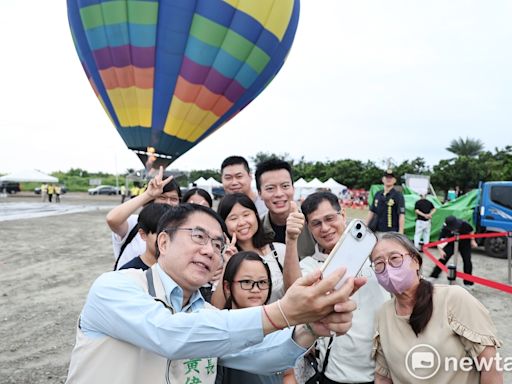 濱海韶光季首度引入熱氣球繫留體驗 黃偉哲邀民眾欣賞將軍漁港空中美景